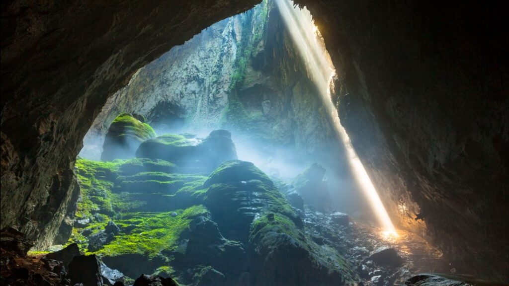 An Exploration of the Amazing World's Largest Cave